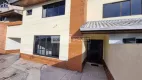 Foto 4 de Sobrado com 3 Quartos para alugar, 192m² em Uberaba, Curitiba