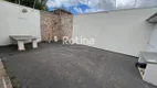 Foto 25 de Imóvel Comercial com 3 Quartos para alugar, 300m² em Brasil, Uberlândia