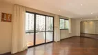 Foto 9 de Apartamento com 4 Quartos à venda, 246m² em Higienópolis, São Paulo