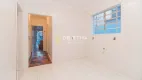 Foto 33 de Casa com 6 Quartos à venda, 190m² em Santana, Porto Alegre