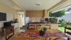 Foto 20 de Casa com 4 Quartos à venda, 270m² em Alto Umuarama, Uberlândia
