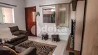 Foto 3 de Casa com 3 Quartos à venda, 159m² em Jardim das Palmeiras, Uberlândia