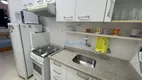 Foto 2 de Apartamento com 1 Quarto à venda, 28m² em Praia das Pitangueiras, Guarujá