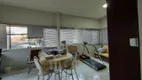 Foto 5 de Casa de Condomínio com 4 Quartos à venda, 314m² em Loteamento Portal do Sol II, Goiânia