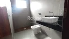 Foto 18 de Casa com 3 Quartos para alugar, 140m² em Tubalina, Uberlândia