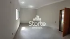 Foto 4 de Casa com 2 Quartos à venda, 74m² em São Jorge, Uberlândia