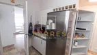 Foto 16 de Apartamento com 3 Quartos à venda, 130m² em Praia das Pitangueiras, Guarujá