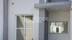 Foto 2 de Casa com 2 Quartos à venda, 70m² em Umuarama, Uberlândia