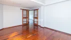 Foto 15 de Casa com 3 Quartos à venda, 300m² em Jardim Europa, Porto Alegre