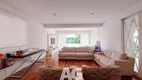 Foto 12 de Casa com 4 Quartos para alugar, 350m² em Pacaembu, São Paulo