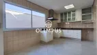 Foto 17 de Casa com 5 Quartos para alugar, 280m² em Tabajaras, Uberlândia