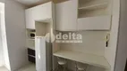 Foto 13 de Apartamento com 3 Quartos para alugar, 105m² em Jardim Finotti, Uberlândia