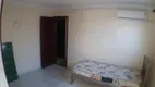 Foto 9 de Casa com 3 Quartos à venda, 200m² em Candelária, Natal