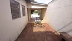 Foto 3 de Casa com 4 Quartos à venda, 200m² em Avelino A Vieira, Londrina