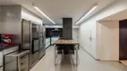 Foto 5 de Apartamento com 2 Quartos à venda, 330m² em Jardim Europa, São Paulo