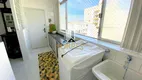 Foto 23 de Apartamento com 3 Quartos à venda, 170m² em Praia das Pitangueiras, Guarujá