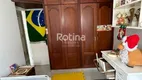 Foto 8 de Casa com 4 Quartos à venda, 215m² em Vigilato Pereira, Uberlândia