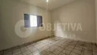 Foto 14 de Casa com 3 Quartos para alugar, 189m² em Santa Mônica, Uberlândia