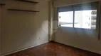 Foto 9 de Apartamento com 3 Quartos à venda, 218m² em Higienópolis, São Paulo