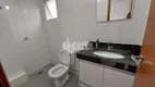 Foto 10 de Apartamento com 2 Quartos para alugar, 60m² em Santa Mônica, Uberlândia