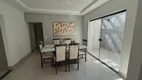 Foto 2 de Casa com 3 Quartos à venda, 183m² em Jardim das Palmeiras, Uberlândia