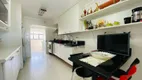 Foto 26 de Apartamento com 3 Quartos à venda, 175m² em Pitangueiras, Guarujá