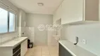 Foto 4 de Apartamento com 2 Quartos à venda, 46m² em Chácaras Tubalina E Quartel, Uberlândia