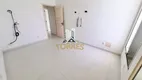 Foto 12 de Apartamento com 4 Quartos à venda, 220m² em Praia das Pitangueiras, Guarujá