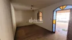 Foto 3 de Casa com 4 Quartos à venda, 234m² em Centro, Uberlândia