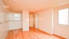 Foto 2 de Apartamento com 2 Quartos para alugar, 50m² em Vila Nova, Porto Alegre