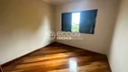 Foto 10 de Casa com 4 Quartos para alugar, 250m² em Cidade Jardim, Uberlândia