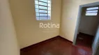 Foto 9 de Casa com 3 Quartos para alugar, 95m² em Centro, Uberlândia