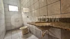 Foto 15 de Casa com 3 Quartos para alugar, 189m² em Santa Mônica, Uberlândia