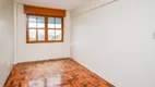 Foto 2 de Apartamento com 3 Quartos para alugar, 76m² em Santana, Porto Alegre