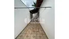 Foto 8 de Casa com 3 Quartos à venda, 120m² em Cidade Jardim, Uberlândia