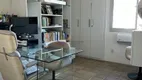 Foto 12 de Apartamento com 3 Quartos à venda, 190m² em Paissandu, Recife