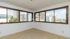 Foto 30 de Apartamento com 3 Quartos à venda, 130m² em Mont' Serrat, Porto Alegre