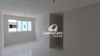 Foto 3 de Apartamento com 3 Quartos para alugar, 64m² em Tabapuã, Caucaia