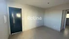 Foto 2 de Apartamento com 3 Quartos à venda, 67m² em Umuarama, Uberlândia