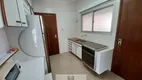 Foto 41 de Apartamento com 4 Quartos à venda, 117m² em Pitangueiras, Guarujá