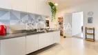 Foto 9 de Apartamento com 3 Quartos à venda, 200m² em Itaim Bibi, São Paulo