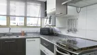 Foto 13 de Apartamento com 4 Quartos à venda, 140m² em Vila Itapura, Campinas