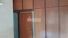 Foto 6 de Casa com 2 Quartos à venda, 250m² em Nossa Senhora Aparecida, Uberlândia