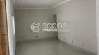 Foto 11 de Casa com 3 Quartos à venda, 157m² em Jardim Colina, Uberlândia