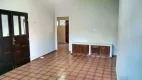 Foto 3 de Casa com 3 Quartos para alugar, 180m² em Candelária, Natal