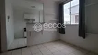 Foto 5 de Apartamento com 2 Quartos à venda, 42m² em Shopping Park, Uberlândia