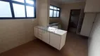 Foto 27 de Apartamento com 3 Quartos à venda, 300m² em Praia das Pitangueiras, Guarujá