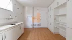 Foto 16 de Apartamento com 4 Quartos à venda, 180m² em Higienópolis, São Paulo