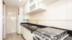 Foto 3 de Apartamento com 3 Quartos à venda, 66m² em Cabral, Curitiba