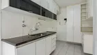 Foto 6 de Apartamento com 3 Quartos para alugar, 84m² em Moema, São Paulo